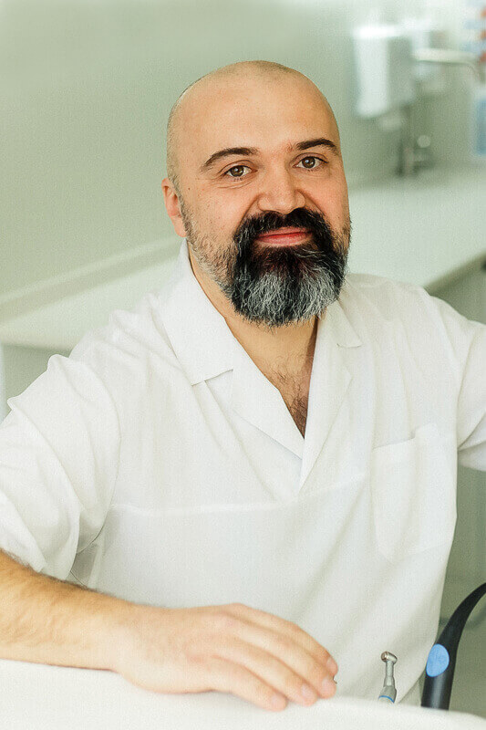 Степанов Платон Олексійович : лікар-терапевт, ендодонтист <br>і ортопед