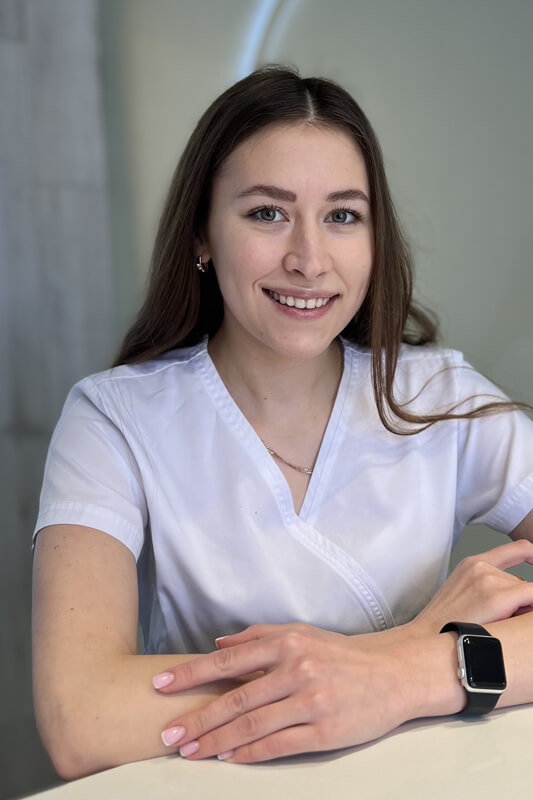 Гайдукович Ангеліна Романівна: стоматолог-терапевт, <br>пародонтолог